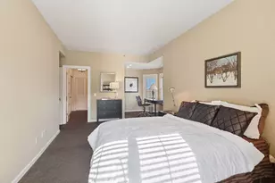 1235 Yale Pl, Minneapolis, MN 55403 - Photo 21