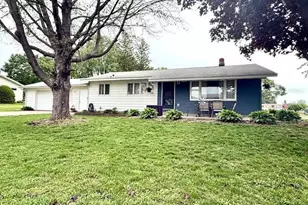 106 McPhail Ave N, Caledonia, MN 55921 - Photo 1