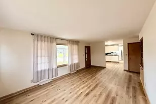 106 McPhail Ave N, Caledonia, MN 55921 - Photo 9