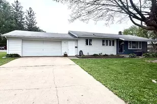 106 McPhail Ave N, Caledonia, MN 55921 - Photo 19