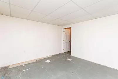 303 9th Avenue E, Lisbon, ND 58054 - Photo 31