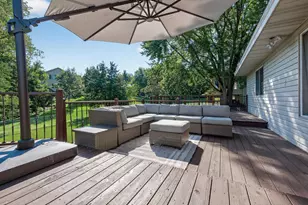 10243 Englewood Dr, Eden Prairie, MN 55347 - Photo 31