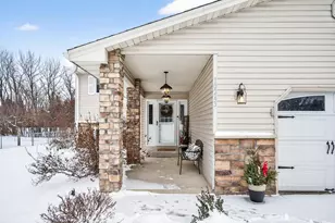 10243 Englewood Dr, Eden Prairie, MN 55347 - Photo 39