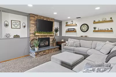 10243 Englewood Drive, Eden Prairie, MN 55347 - Photo 19
