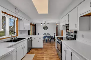 330 8th St E, Hector, MN 55342 - Photo 7