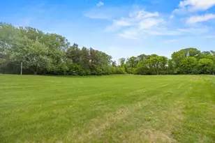 2591 Carver Ave E, Maplewood, MN 55119 - Photo 57