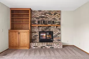 2591 Carver Ave E, Maplewood, MN 55119 - Photo 9