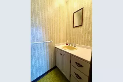 107 Sunnyside Drive E, Caledonia, MN 55921 - Photo 23