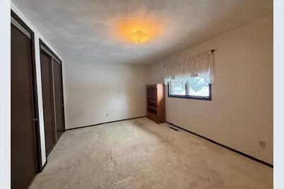 107 Sunnyside Drive E, Caledonia, MN 55921 - Photo 19