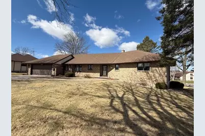 107 Sunnyside Drive E, Caledonia, MN 55921 - Photo 1
