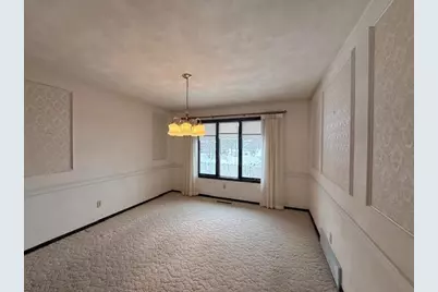 107 Sunnyside Drive E, Caledonia, MN 55921 - Photo 5