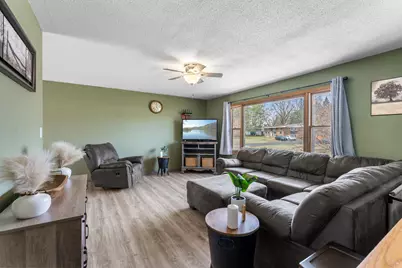 365 Spruce Street E, Annandale, MN 55302 - Photo 9