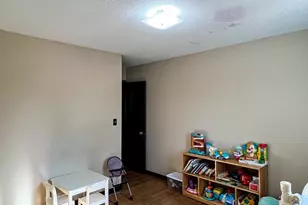 305 Kneale Ave N, Thief River Falls, MN 56701 - Photo 17