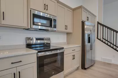 2516 38th Avenue S, Moorhead, MN 56560 - Photo 13