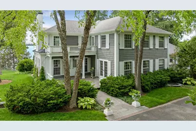 547 Harrington Road, Wayzata, MN 55391 - Photo 3