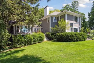 547 Harrington Rd, Wayzata, MN 55391 - Photo 11