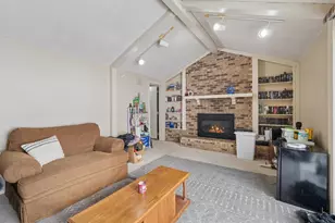 10346 Berkshire Rd, Bloomington, MN 55437 - Photo 9