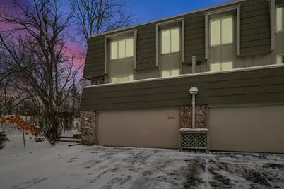 10346 Berkshire Road, Bloomington, MN 55437 - Photo 25