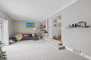 10346 Berkshire Rd, Bloomington, MN 55437 - Photo 13