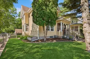 742 Laurel Ave, Saint Paul, MN 55104 - Photo 1