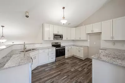 7615 Elm Grove Avenue #612, New Hope, MN 55428 - Photo 3