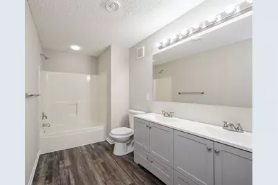 7615 Elm Grove Avenue #612, New Hope, MN 55428 - Photo 9