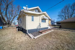 211 E Main St, Blooming Prairie, MN 55917 - Photo 29