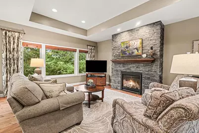 63 E Canyon Drive, Hudson, WI 54016 - Photo 5