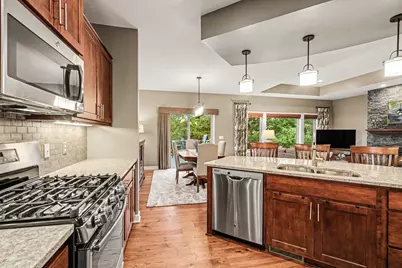 63 E Canyon Drive, Hudson, WI 54016 - Photo 9
