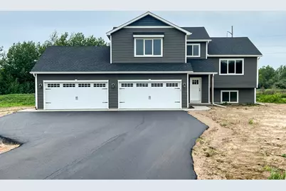 4664 9th Street NE, Saint Cloud, MN 56304 - Photo 1