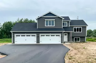 4664 9th St NE, Saint Cloud, MN 56304 - Photo 1