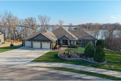 2313 9th Street W, Albert Lea, MN 56007 - Photo 5