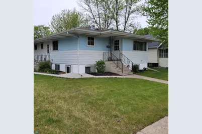 1606 11th Street N, Fargo, ND 58102 - Photo 1