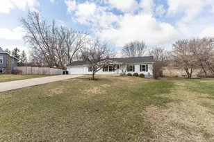 912 Meadow Hill Ln, Fergus Falls, MN 56537 - Photo 1