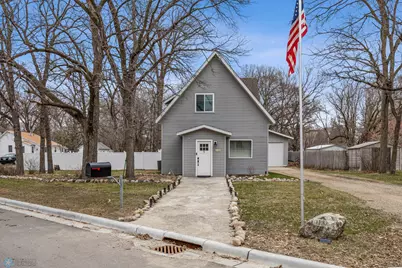 1137 Campbell Avenue, Detroit Lakes, MN 56501 - Photo 1