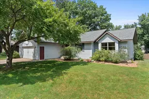 908 Bluebird Ct N, North Hudson, WI 54016 - Photo 1