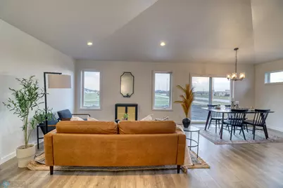 2577 69th Avenue S, Fargo, ND 58104 - Photo 5