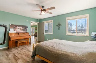 33395 464th St, Motley, MN 56466 - Photo 19