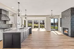 4729 Linden Cove Ln, Savage, MN 55378 - Photo 3