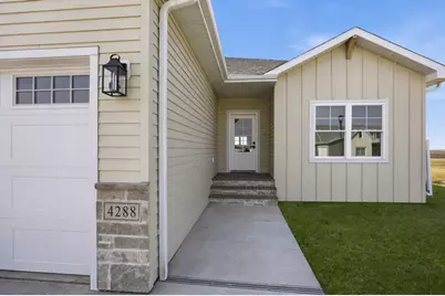 4288 Pine Parkway S, Fargo, ND 58104 - Photo 3