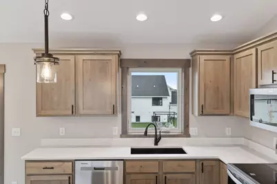 1629 Mallard Avenue, Baldwin, WI 54002 - Photo 3