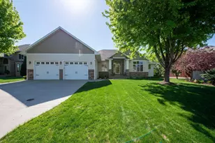 26 Deerwood Ct, North Mankato, MN 56003 - Photo 1