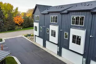 2515 Jansen Ave, White Bear Lake, MN 55110 - Photo 7