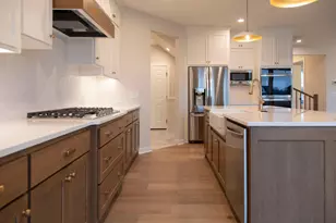 10361 Peony Ln, Maple Grove, MN 55311 - Photo 5