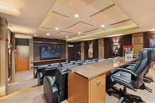 685 Hidden Creek Trail, Mendota Heights, MN 55118 - Photo 45