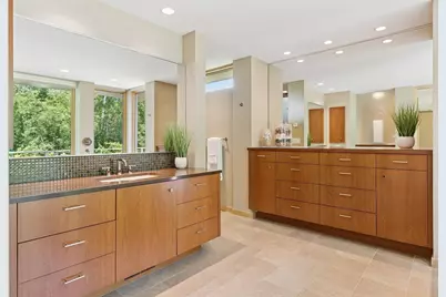 685 Hidden Creek Trail, Mendota Heights, MN 55118 - Photo 77