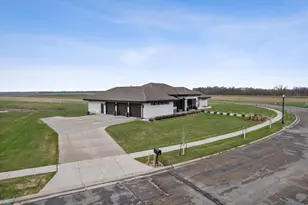 505 Tessa Dr, Moorhead, MN 56560 - Photo 49