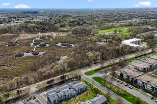 556 County Rd C West, Roseville, MN 55113 - Photo 17