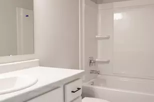 6709 Meadow View Dr S, Fargo, ND 58104 - Photo 21