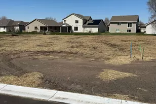 6825 Haven Ct, Saint Cloud, MN 56303 - Photo 1